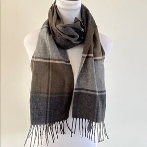 LONDON FOG Plaid Winter Scarf Oblong Fringe Acrylic Soft Made Germany Unisex